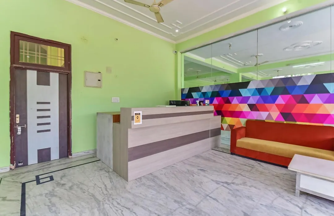 Hotel O S R-1